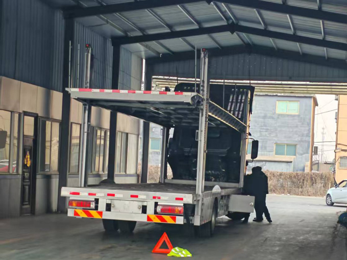 车辆运输半挂车